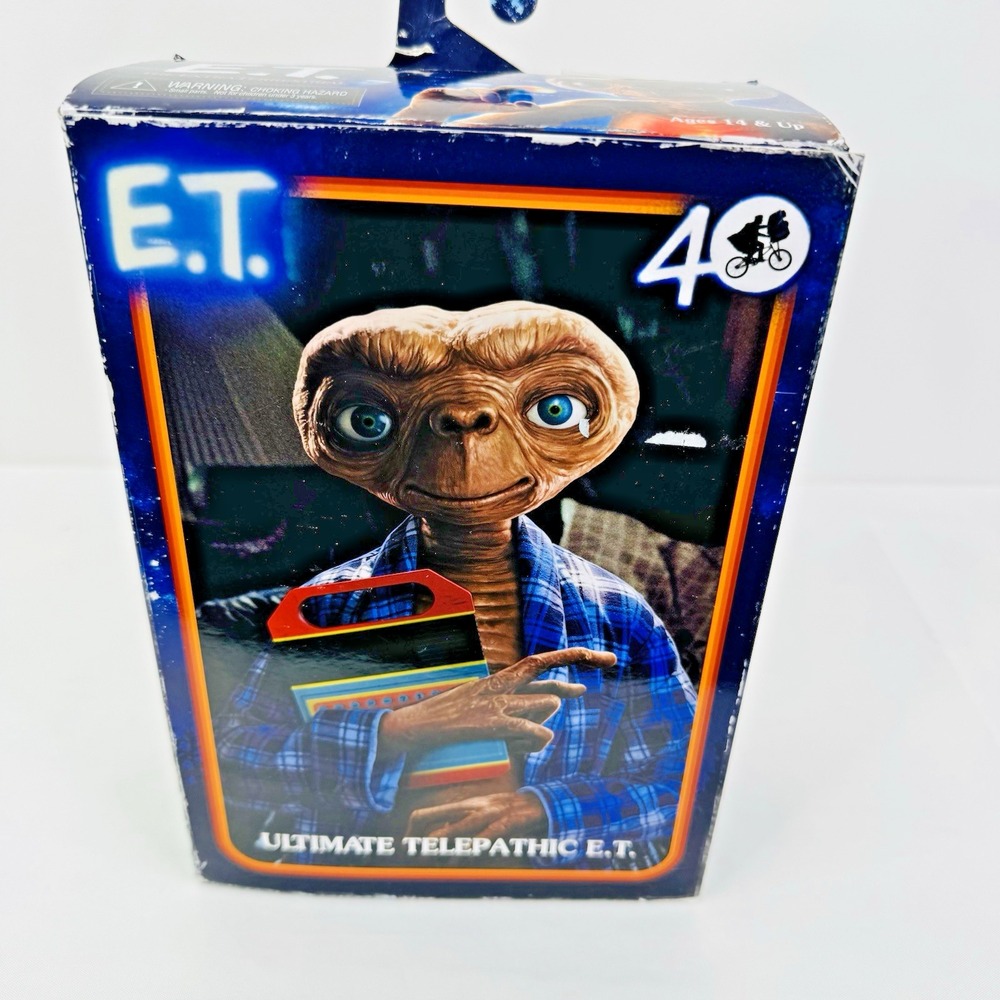 Neca E.T. 40th‎ Anniversary Telepathic Ultimate Figure Damage Box